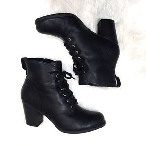 Timberland Heeled Leather Booties Black 9.5